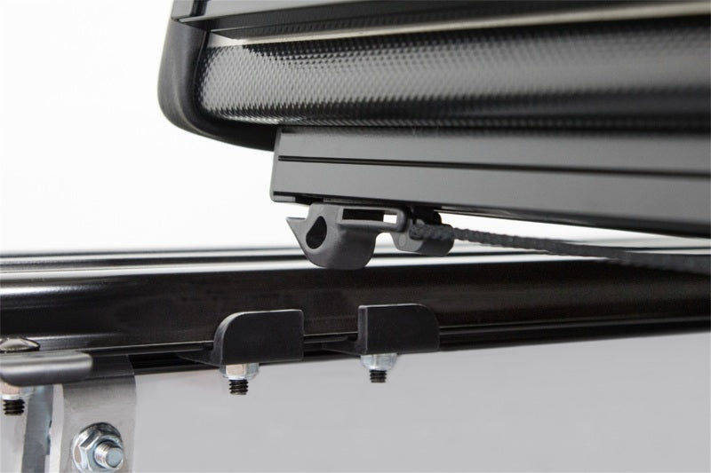 Access LOMAX Professional Series Tri-Fold Cover 17-19 Nissan Titan 5ft 6in Bed B0030019