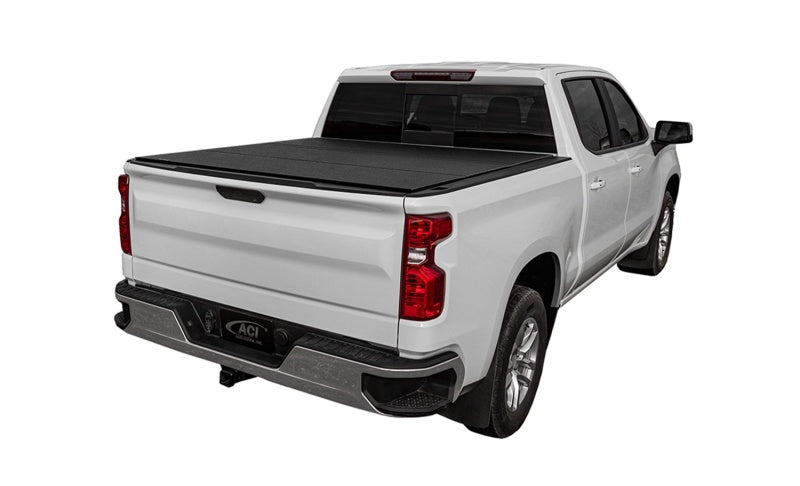 Access LOMAX Tri-Fold Cover Black Urethane Finish 2020 Jeep Gladiator - 5ft Bed (w/ Trail Rail) B3070029