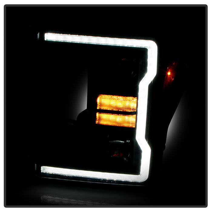 SPYDER Signature 20-22 Ford F250/F350 (Halogen) Proj. Headlights - Black (PRO-YD-FS20HALSI-SEQ-BK) 5088628