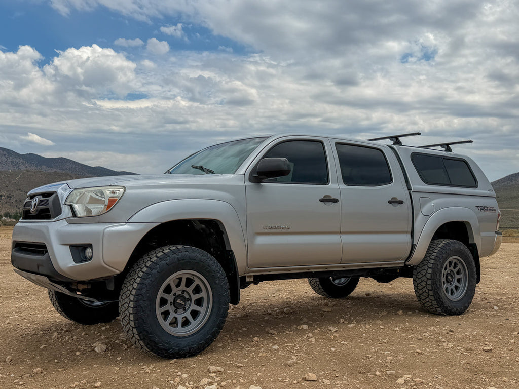 Battle Born Wheels Sierra HoldFast gray wheels, 17x8 inch size with 5x5 bolt pattern and 4.75-inch offset, for vehicle customization.