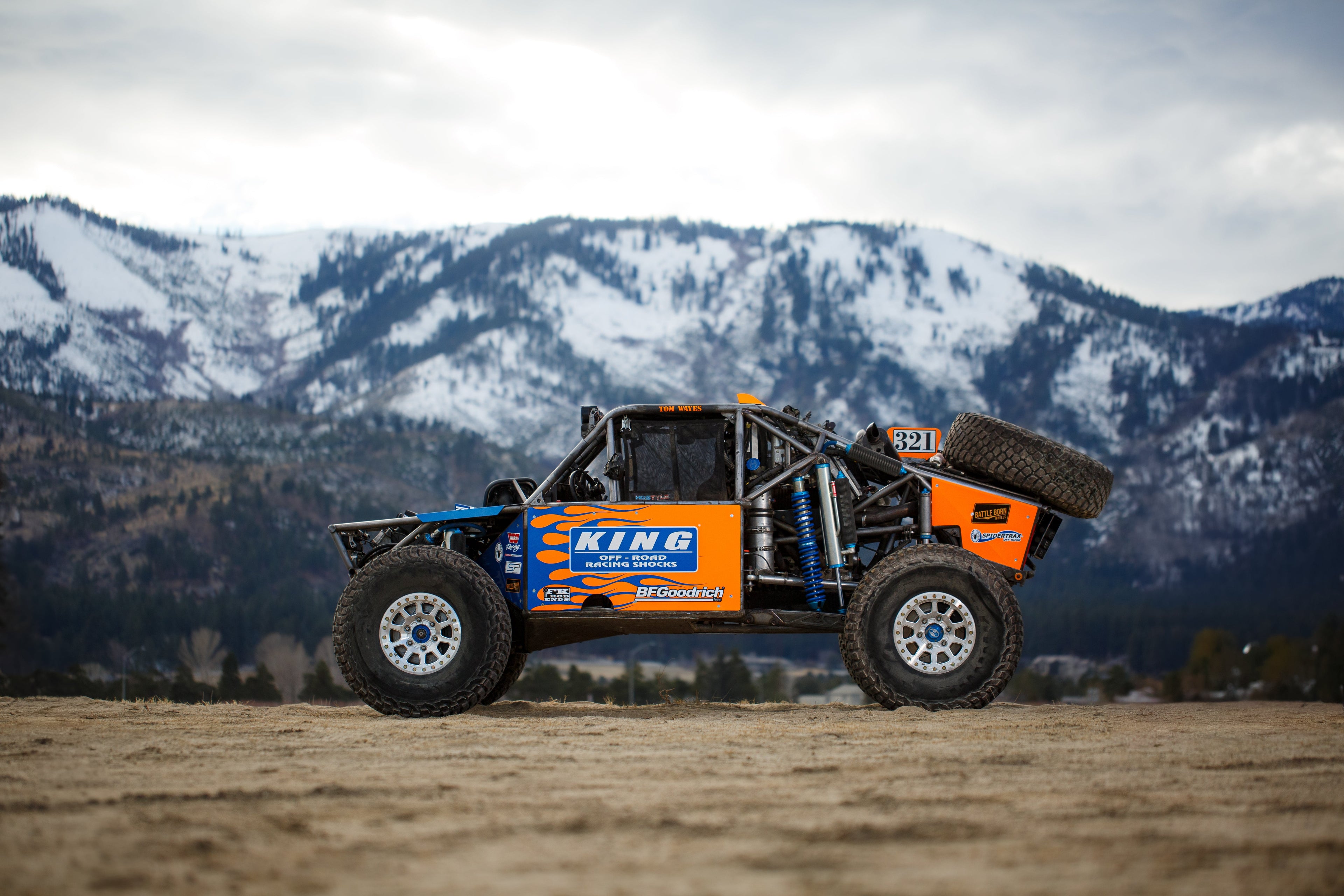 Battle Born Wheels Sierra Forged Race Spec 17x8 inch wheels with 5-6x6.5 bolt pattern and race fitment for off-road vehicles.