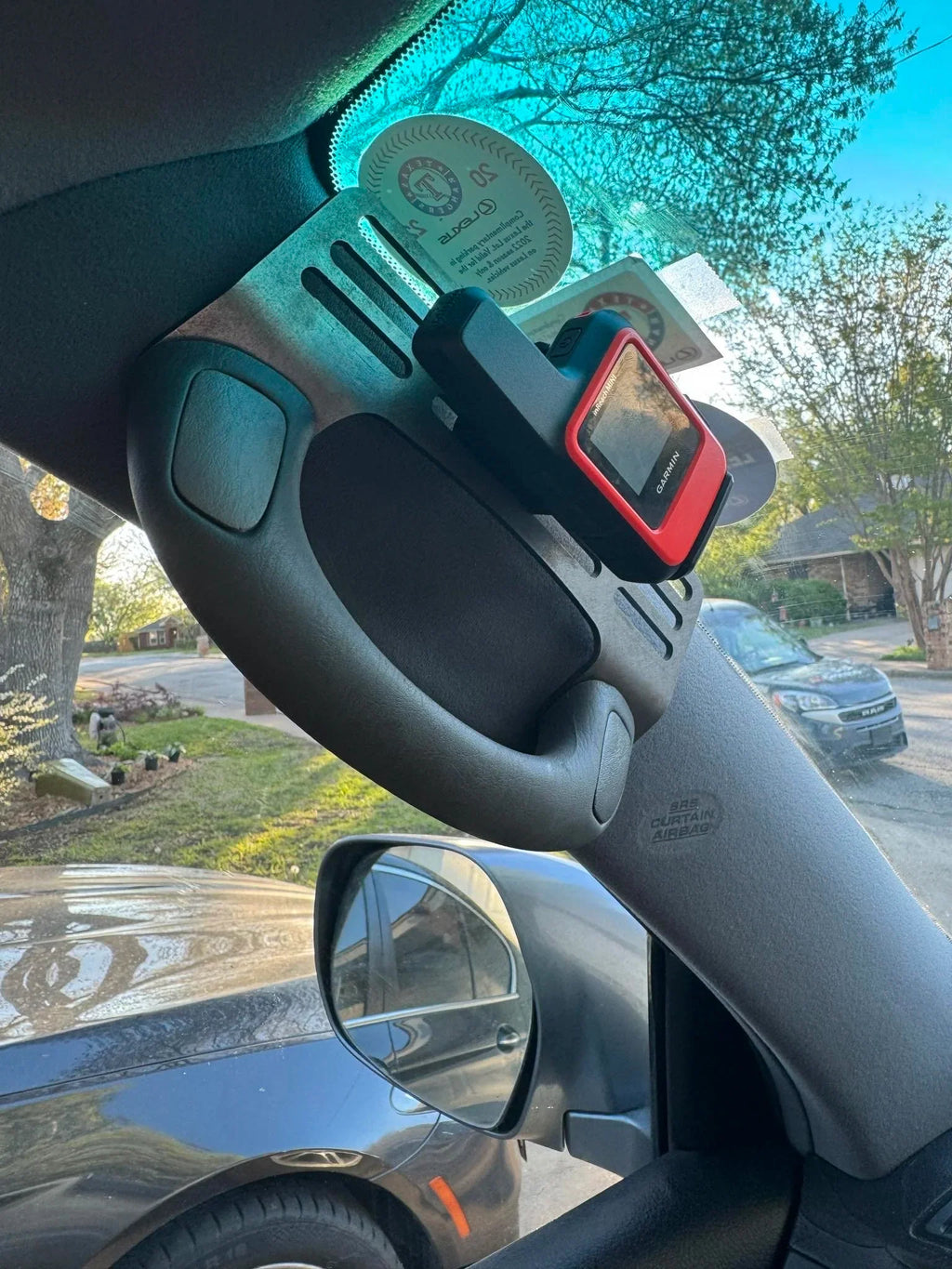 Black Elevate Metalcraft A-Pillar Grab Handle Accessory Mount for Lexus GX470, holds phones, radios, switches, and winch controllers.