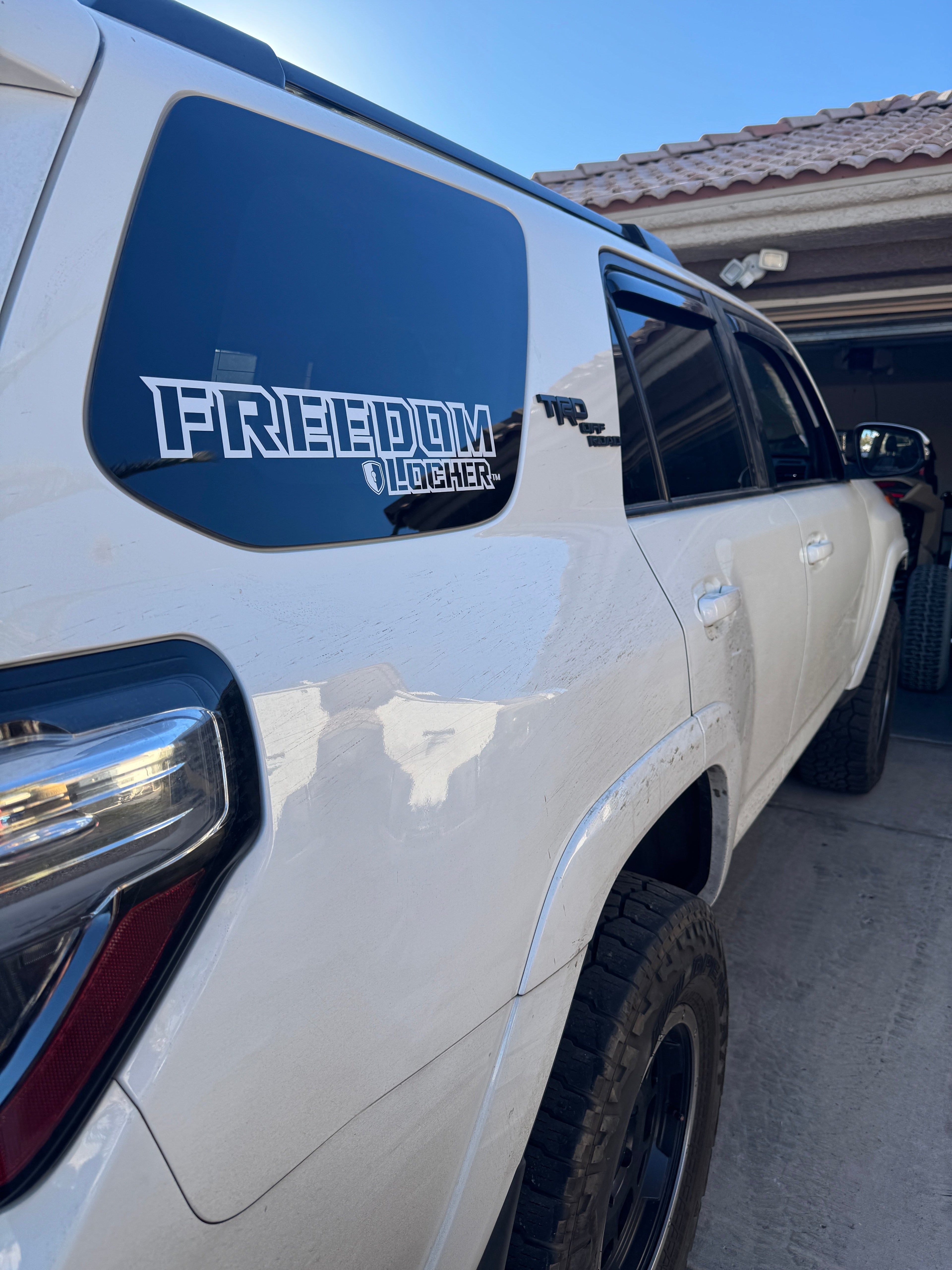 ExperiMental Designs 5th Gen 4Runner Freedom Locker installed in vehicle for enhanced off-road performance.