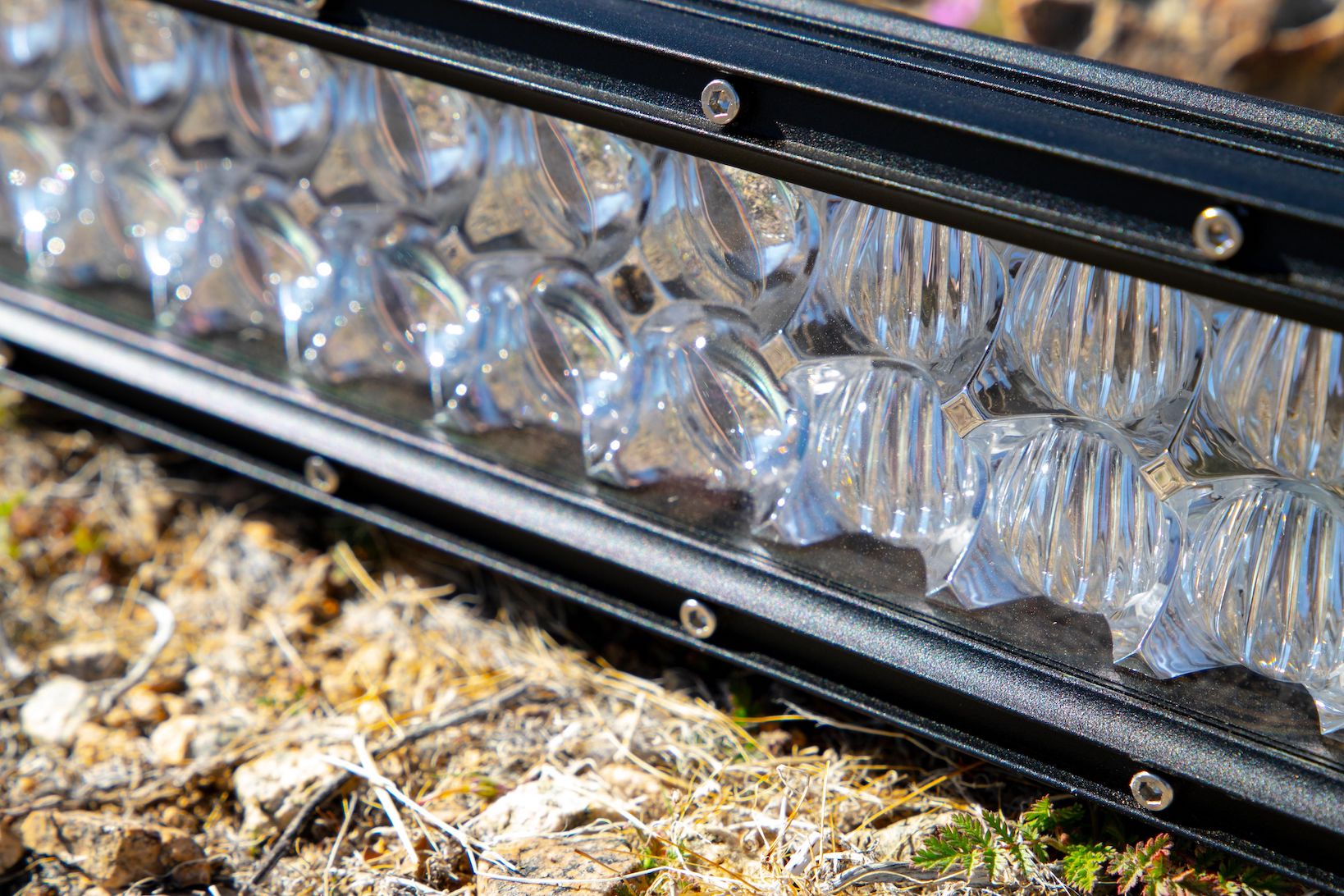 GGLighting 20-inch sport double row LED light bar mounted on vehicle, bright high-performance off-road lighting equipment