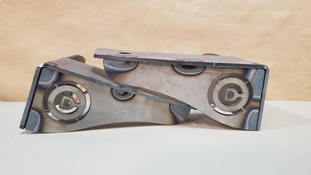 Overland Custom Design 3rd Gen 4Runner Drifter CB antenna mount on driver side, durable off-road vehicle accessory