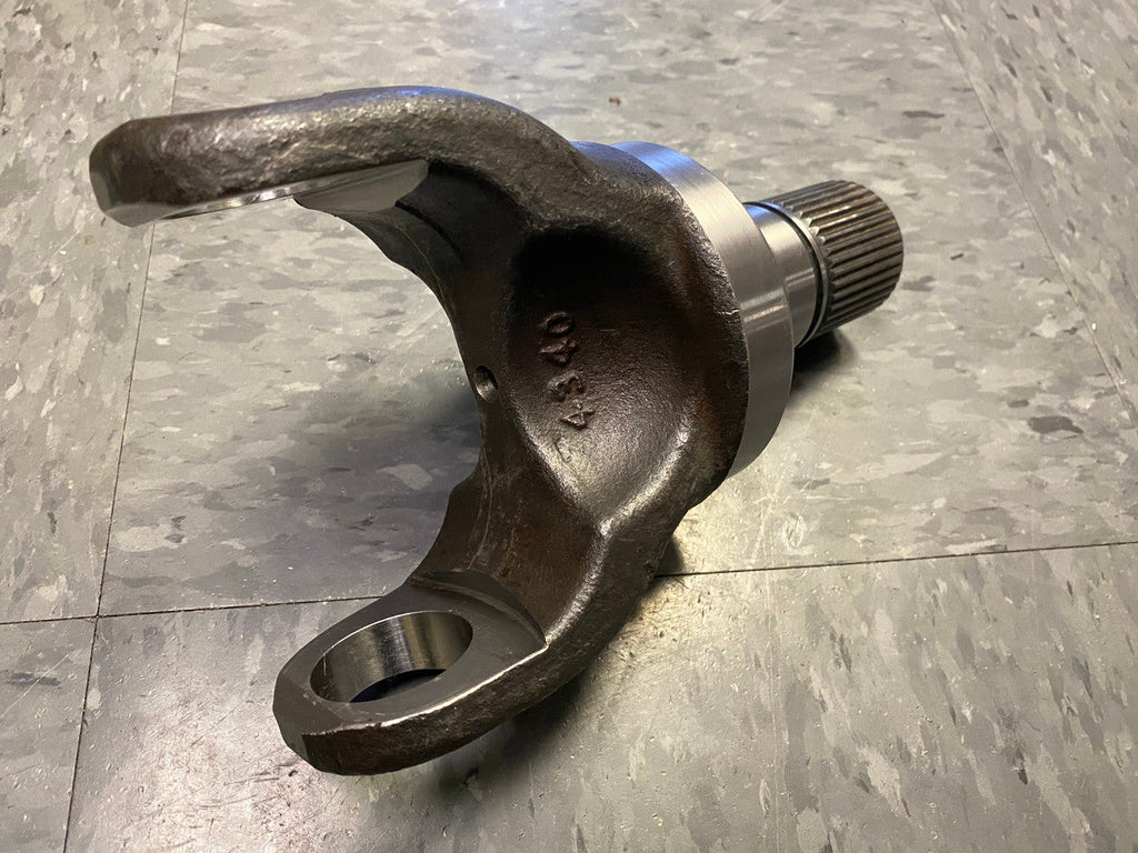 Ford Super Duty Dana 60 40-spline chromoly outer axle shaft by Skinny Pedal Racing, designed for 2005 and newer models.