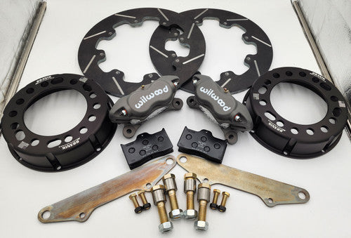 Four-piston brake kit from Skinny Pedal Racing for Ford Super Duty Dana 60, includes Branik Legacy and Wilwood components.